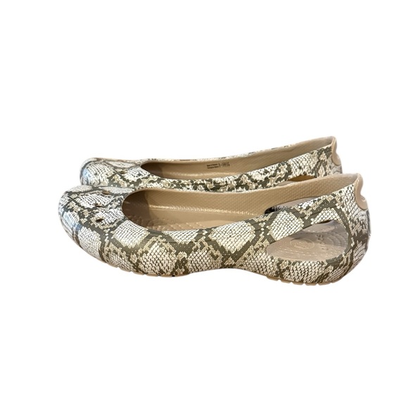 CROCS Kadee Snakeskin Flats Women’s Size 5 - Picture 3 of 8